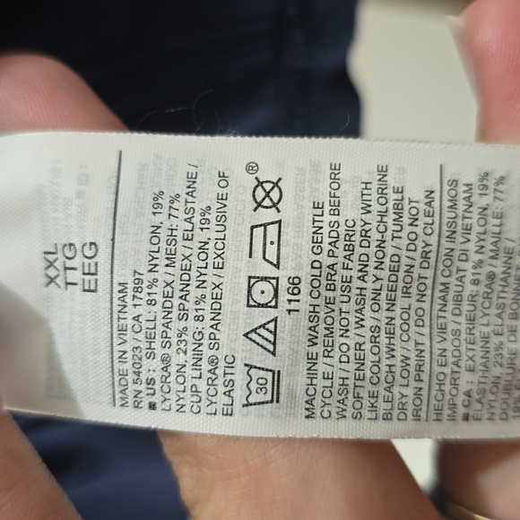 (2) Old Navy XXL women's active tops - Picture 4 of 6